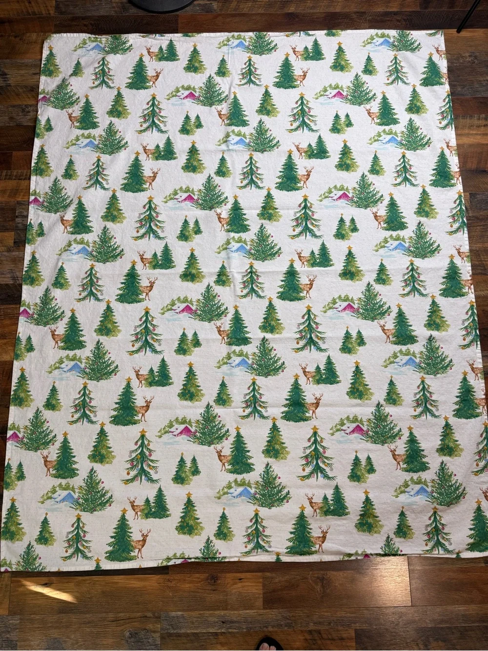 Twinkle Town Christmas Tree Deer Cabin Lodge Tablecloth